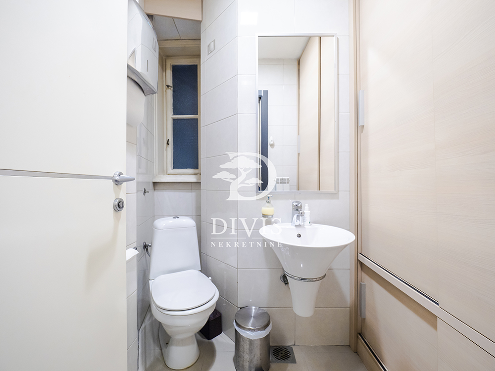 Slika 8 - Maršala Birjuzova, Dvosoban stan na prodaju, 51m2, 230.000€